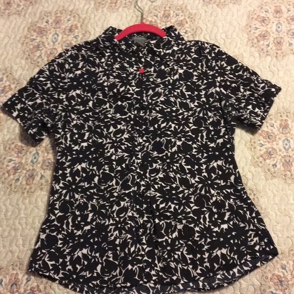 Ann Taylor short sleeve button down shirt size 10 - Picture 1 of 3